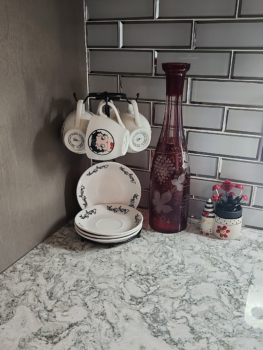 Betty Boop Ceramic Tea Set for Four